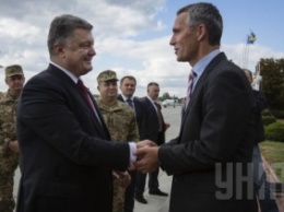Президент: Украина пока не готова стать членом НАТО