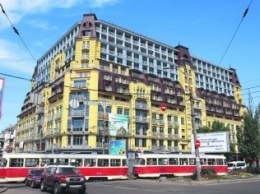 В "монстре на Подоле" продают квартиры на этажах, подлежащих сносу