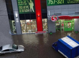 Россия уходит под воду: фото и видео мощного потопа в РФ впечатлили сеть
