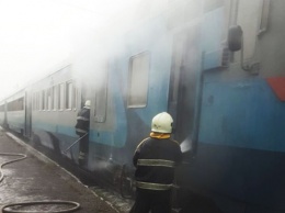 В Закарпатской области горел пригородный поезд