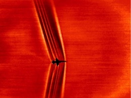 Агентство NASA опубликовало фото ударной звуковой волны на фоне Солнца
