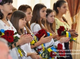 Гордость! В День города в Ужгороде наградили почетных жителей (ФОТО)