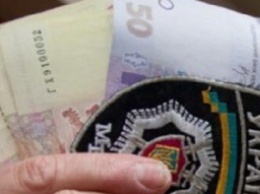 Бывший милиционер не желает возвращать 7 тысяч гривен, которые одолжил у пенсионерки
