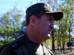 Российский генерал говорит, что боевики «ЛНР» начали отводить танки от Луганска