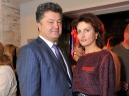 Своего мужа Марина Порошенко поздравит по телефону