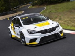 Opel представила гоночную версию Astra
