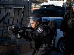 В результате стрельбы на юге Израиля ранены семь человек