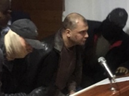 Суд арестовал подозреваемых в организации взрыва под Одесским управлением СБУ