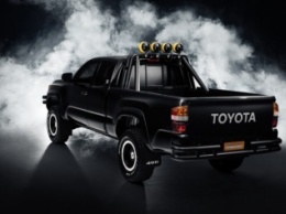 Toyota воссоздала пикап Tacoma из фильма "Назад в будущее"