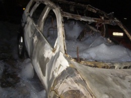 В Николаеве ночью сгорели два автомобиля