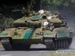 Террористы перебрасывают танки в сторону Донецка