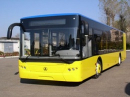 Автобусы Киева частично изменили маршруты