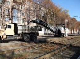 В Кривом Роге ремонтируют привокзальную площадь станции Червоная (фото)