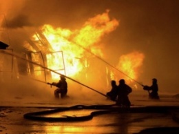 Полторак обвинил сепаратистов в пожаре на складе боеприпасов