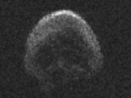 На Хэллоуин рядом с Землей пролетела комета, похожая на череп