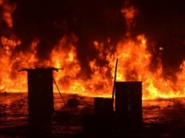 Неподалеку от Николаева горел асфальтовый завод – вспыхнул битум