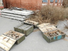 В Сватово нашли еще один склад с боеприпасами (фото)