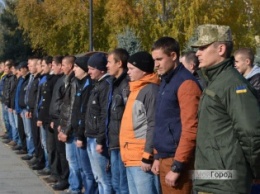 Мы идем служить, чтобы защитить вас, - николаевские призывники о службе в армии