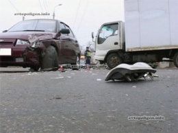 ВИДЕО ДТП в Сумах: ВАЗ протаранил поворотуна на грузовике JAC