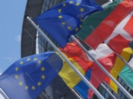 СМИ: ЕС намерен продлить экономические санкции против РФ