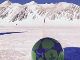 Бэкхем сыграет в футбол на Антарктиде