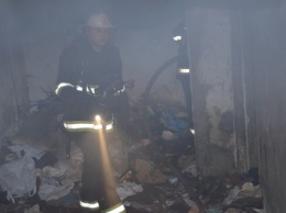 На Малой Морской горело неэксплуатируемое здание. Николаевские спасатели спасли 4 человек