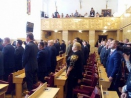 Началась первая сессия Закарпатского облсовета VII созыва