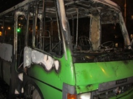 В Полтаве пылал автобус, подозревают поджог
