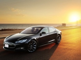 Все Tesla Model S уедут на ремонт