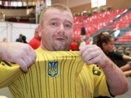 Работник Южно-Украинской АЭС Дмитрий Ломейко – чемпион мира по пауэрлифтингу