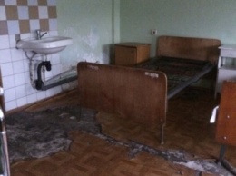 Палата в запорожской больнице напоминает кадр из фильма ужасов