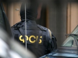 ФСБ проводит обыски у двух членов Меджлиса