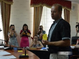 Думенко заявил, что на районные организации "УКРОПА", которые передумали выражать недоверие Сторчеусу, давят