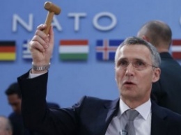 Решение пригласить Черногорию в НАТО не касается России - Столтенберґ