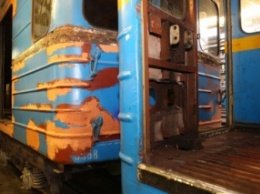 Как вагоны киевского метро превращают в современный транспорт