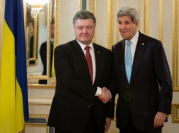 Порошенко и Керри обсудили график ближайших контактов на уровне между Украиной и США