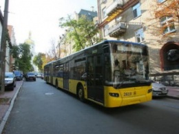 В Киеве появились тестовые маршруты общественного транспорта