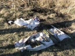 В Сватовском районе обнаружен тайник с гранатометами, патронами и гранатами