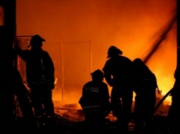 В Москве в результате пожара полностью сгорел Тушинский авиазавод, - корреспондент