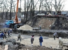 ЕС помогает Луганщине восстановить разрушенный мост