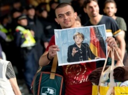 Меркель: Наша цель - снизить число беженцев
