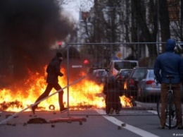 В Лейпциге около 70 полицейских получили ранения в ходе беспорядков