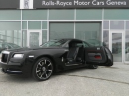 Rolls-Royce выкатил особое купе Wraith Carbon Fiber