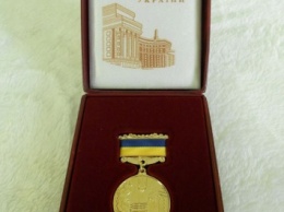 Кабмин наградил почетной грамотой николаевского спецназовца