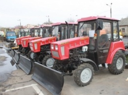 Мэрия закупила для Киева 30 белорусских тракторов