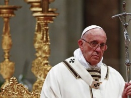 Рождественская проповедь папы римского Франциска: "Мир отравлен духом потребления"