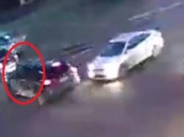ВИДЕО ДТП в Киеве: Acura MDX протаранила авто с надписью Police