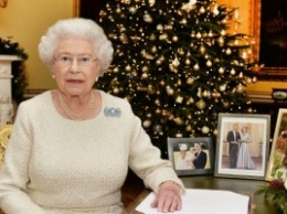 Королева Елизавета II в рождественском послании выразила надежду на "свет во тьме"