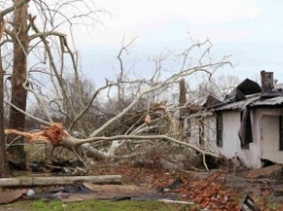 Число жертв торнадо в США увеличилось до 17 человек
