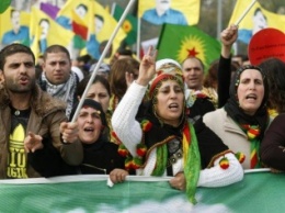 Десятки тысяч немецких турок и курдов вышли на демонстрации против политики Эрдогана